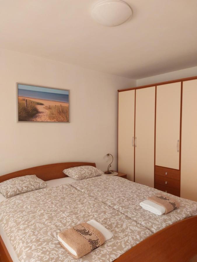 Apartman Sous Les Rochers Grizane-Belgrad Bagian luar foto