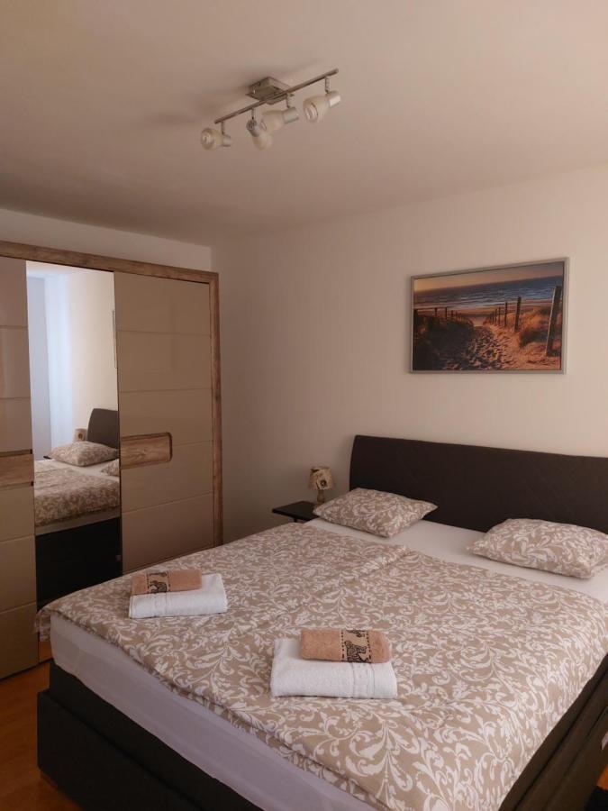 Apartman Sous Les Rochers Grizane-Belgrad Bagian luar foto