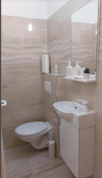 Apartman Sous Les Rochers Grizane-Belgrad Bagian luar foto